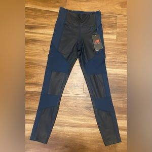 NWT NEW BALANCE WORKOUT LEGGINGS SIZE XS